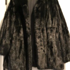 Dyed black ranch female mink stroller